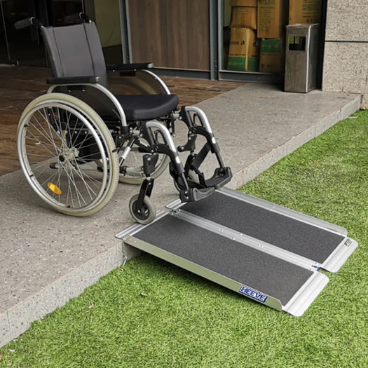Heeve Aluminium Single-Fold Premium Wheelchair Ramp with Carry Bag
